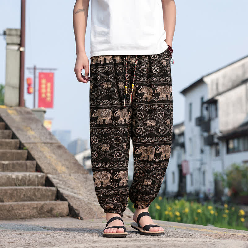 Buddha Stones Pantaloni corti da uomo estivi in ​​stile boho casual con coulisse, stampa di elefanti e alberi, modello harem con tasche. - Marrone sella - US/UK/AU46, EU56 (5XL) - image 0