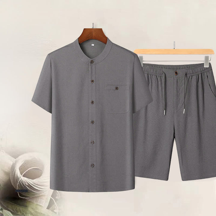 Buddha Stones Completo estivo casual da uomo con camicia a maniche corte, colletto alla coreana e pantaloni con coulisse, con tasche. - Camicia e pantaloni grigio scuro - US/UK/AU46, EU56 (5XL) - image 0