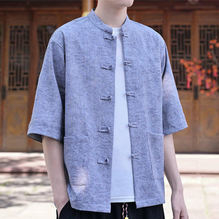 Buddha Stones Camicia da uomo a maniche corte, tinta unita, con colletto alla coreana, bottoni a rana, stile estivo Tang, con taschino. - Blu fiordaliso - US/UK/AU46, EU56 (5XL) - image 14