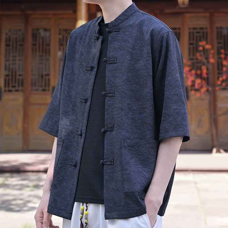 Buddha Stones Camicia da uomo a maniche corte, tinta unita, con colletto alla coreana, bottoni a rana, stile estivo Tang, con taschino. - image 10
