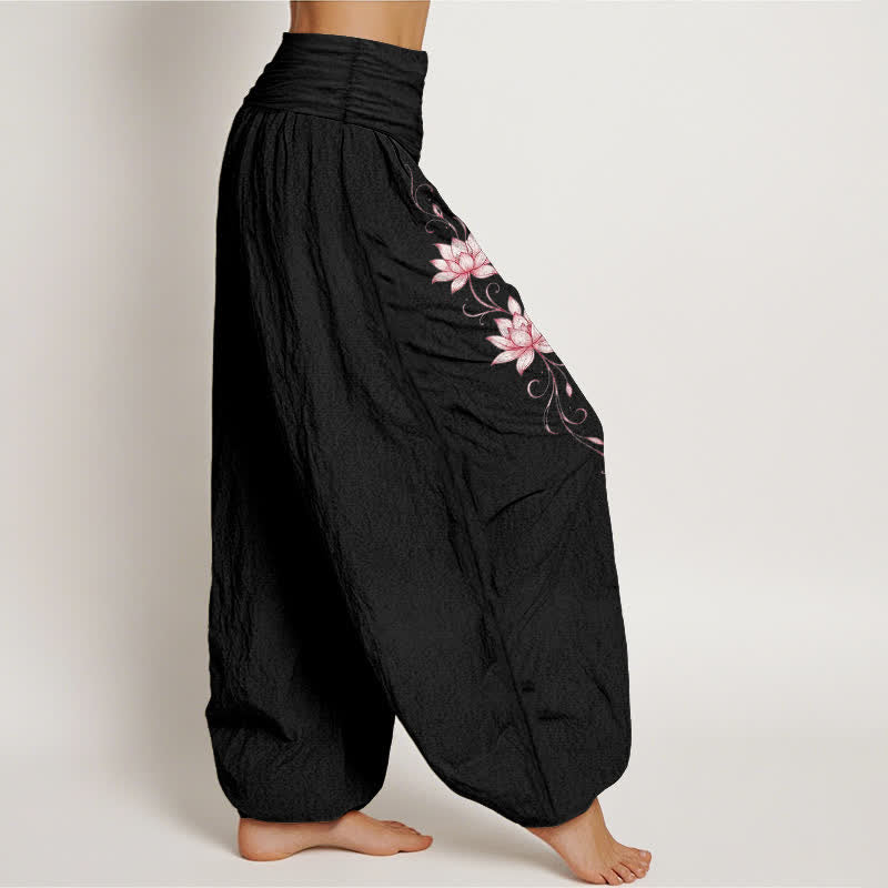 Buddha Stones Pantaloni harem da donna in puro cotone con motivo a fiori di loto e vita elasticizzata. - image 2