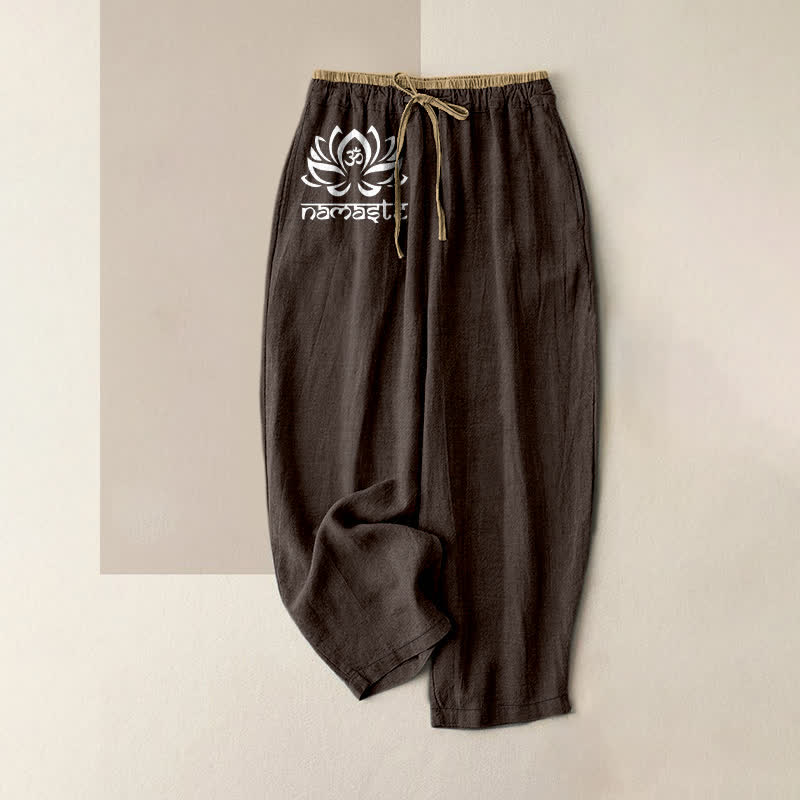 Buddha Stones Pantaloni da donna in puro cotone con elastico in vita e tasche, con motivo Namaste Lotus. - Marrone sella - US16, UK/AU20, EU48 (3XL) - image 4