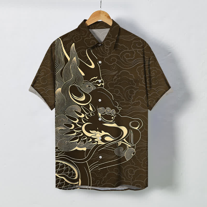 Buddha Stones Camicia da uomo a maniche corte con bottoni a fantasia drago dorato e nuvole, resistente alle pieghe. - Marrone sella - US/UK/AU48, EU58 (4XL) - image 5