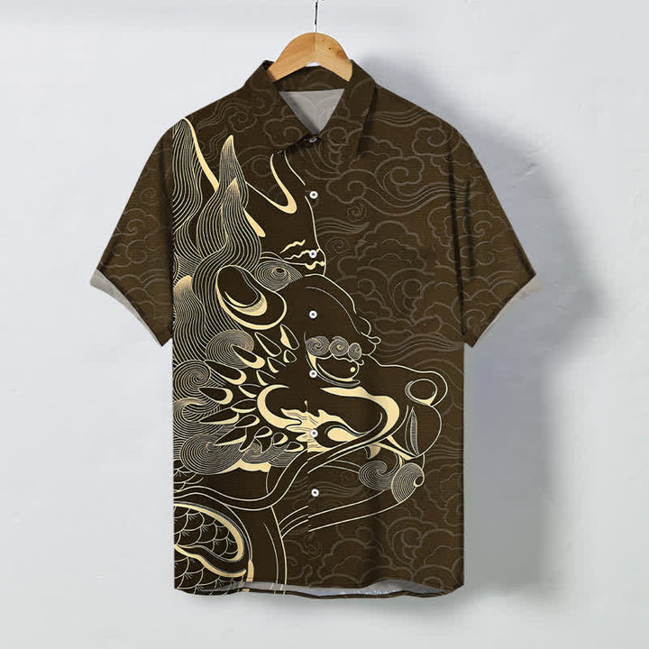 Buddha Stones Camicia da uomo a maniche corte con bottoni a fantasia drago dorato e nuvole, resistente alle pieghe. - Marrone sella - US/UK/AU48, EU58 (4XL) - image 5