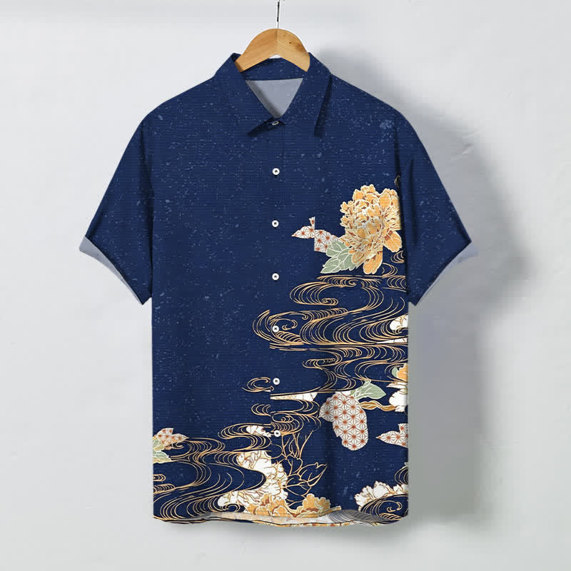 Buddha Stones Camicia da uomo a maniche corte traspirante con bottoni e motivo a onde di loto e nuvole. - Marina - US/UK/AU48, EU58 (4XL) - image 0