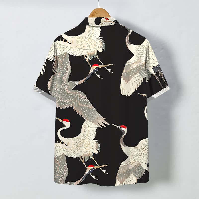Buddha Stones Camicia da uomo a maniche corte con bottoni a fantasia di gru dalla corona rossa in volo, resistente alle pieghe. - image 1