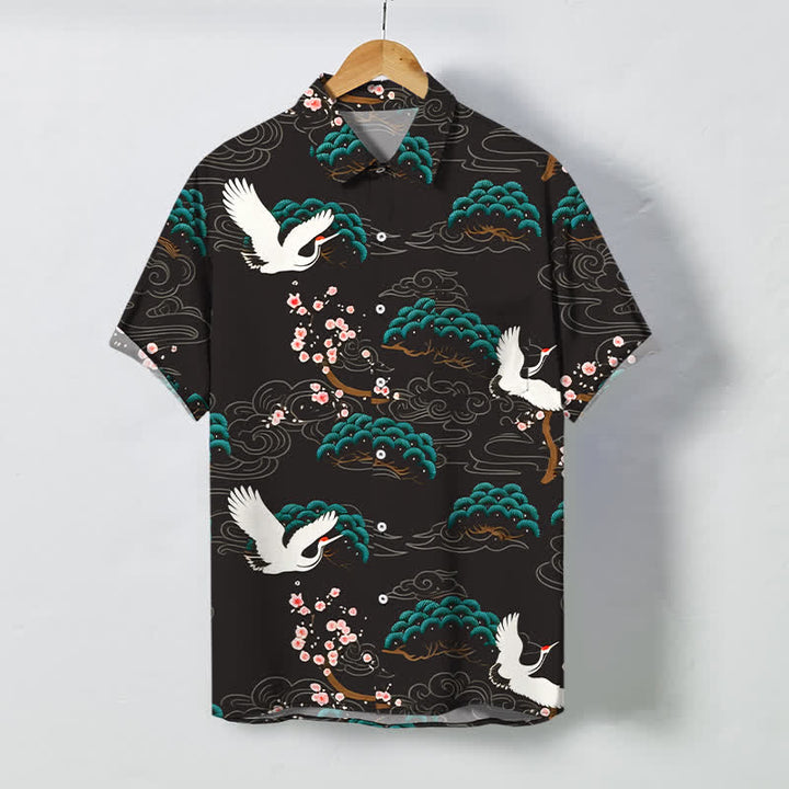 Buddha Stones Camicia da uomo a maniche corte traspirante con bottoni e motivo a nuvole e fiori di pino, con stampa gru. - Marrone sella - US/UK/AU48, EU58 (4XL) - image 0