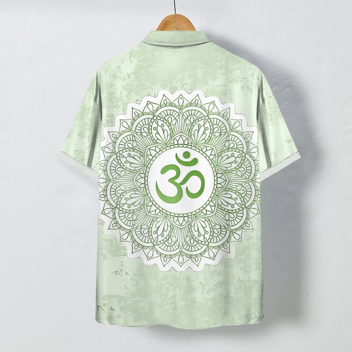 Buddha Stones Camicia da uomo a maniche corte traspirante con bottoni e motivo mandala Om. - image 4