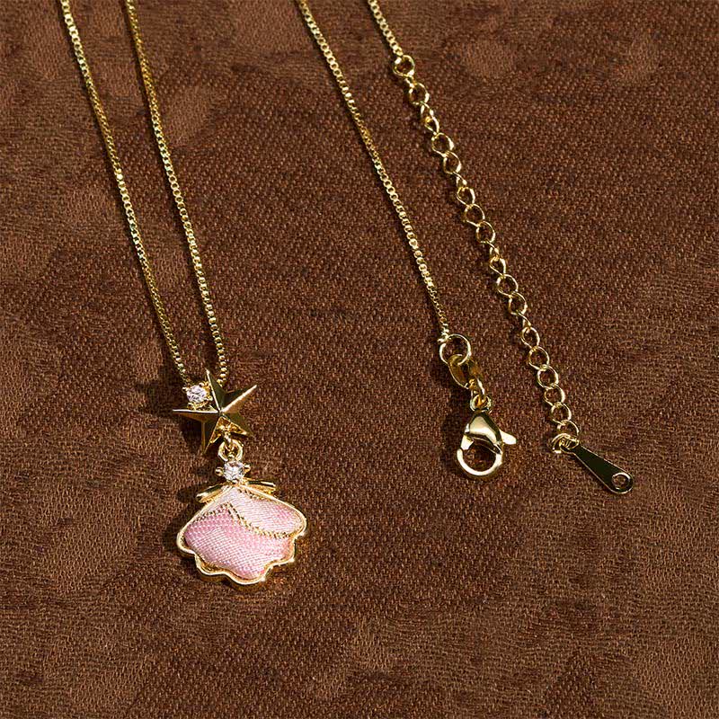 Buddha Stones Collana portafortuna Song Brocade con cuore in conchiglia di rame e foglia di ginkgo - image 3