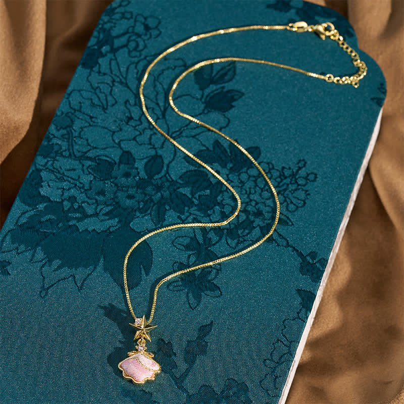 Buddha Stones Collana portafortuna Song Brocade con cuore in conchiglia di rame e foglia di ginkgo - image 2