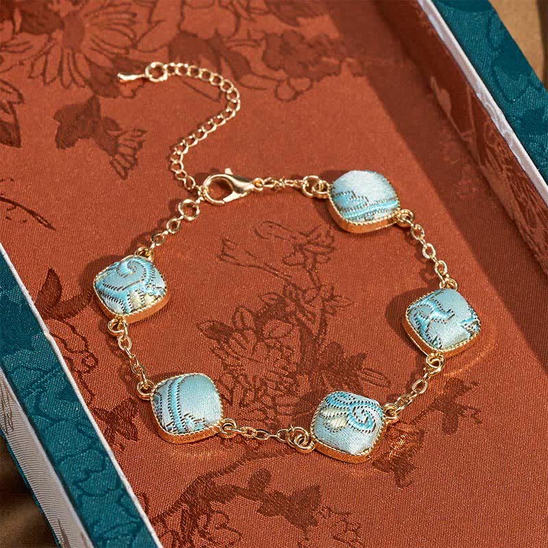 Buddha Stones Bracciale quadrato in broccato Copper Song Vintage Elegance - Azzurro chiaro (stessa tonalità di colore, fantasia variabile) - image 0
