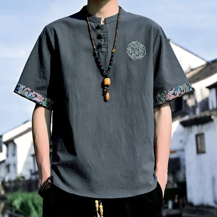 Buddha Stones Camicia da uomo a maniche corte, stile estivo Tang, casual, con bottoni a forma di rana e ricamo. - Grigio tenue - US/UK/AU46, EU56 (5XL) - image 1