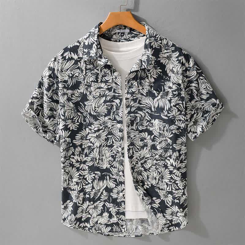 Buddha Stones Camicia da uomo estiva casual a maniche corte con stampa floreale di girasoli e taschino applicato, con bottoni. - SteelBlue - US/UK/AU44，EU54 (3XL) - image 0