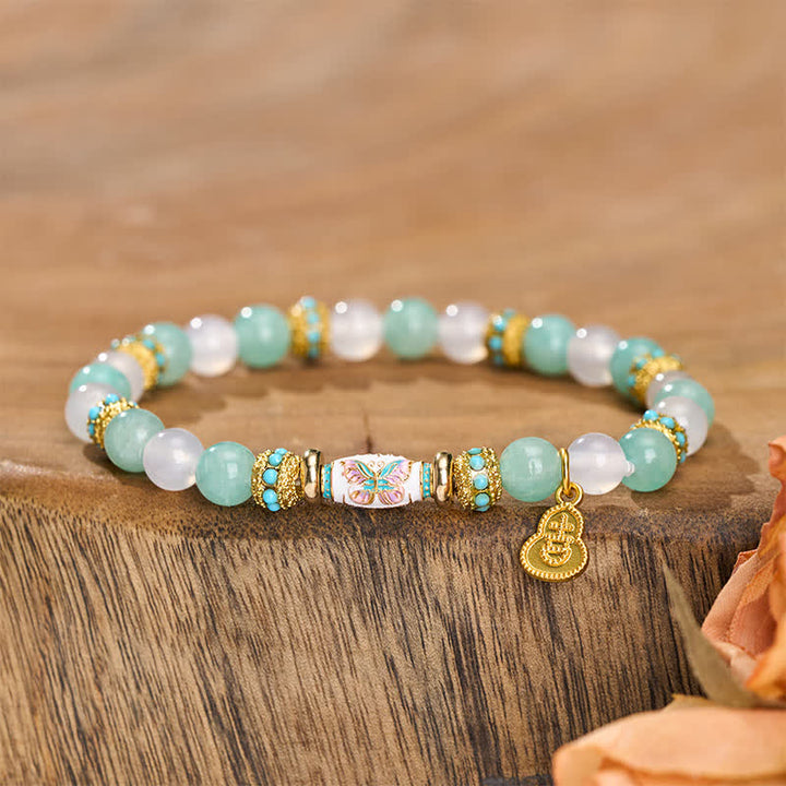 Buddha Stones Bracciale con perline rotonde a forma di farfalla, in amazzonite, agata bianca, smalto e a forma di barilotto, lucidate a mano. - Amazzonite Agata Bianca (Circonferenza del polso: 15–16 cm) - image 0