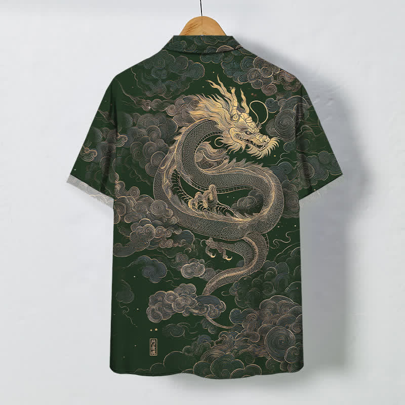 Buddha Stones Camicia da uomo a maniche corte con bottoni a fantasia drago dorato e nuvole, resistente alle pieghe. - image 6