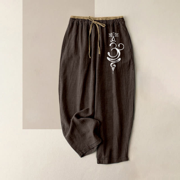 Buddha Stones Pantaloni da donna in puro cotone con elastico in vita e tasche, con motivo sacro Om Lotus e vita elasticizzata. - Marrone sella - US16, UK/AU20, EU48 (3XL) - image 0