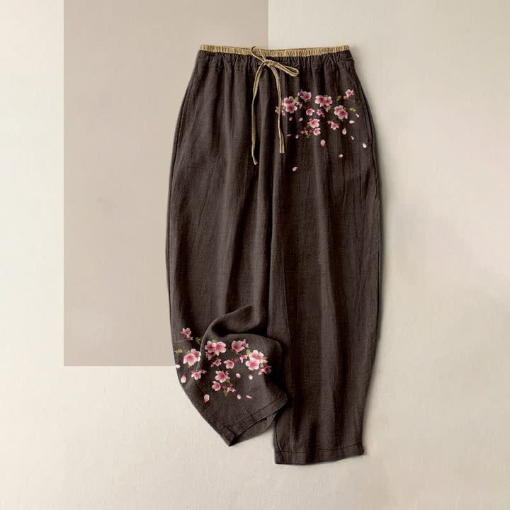 Buddha Stones Pantaloni da donna in puro cotone con elastico in vita e tasche, fantasia a fiori rosa. - Marrone sella - US16, UK/AU20, EU48 (3XL) - image 8