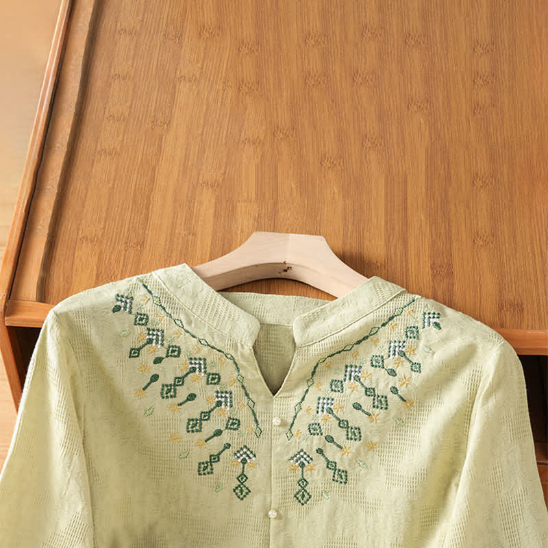 Buddha Stones Camicia da donna estiva casual in stile boho con scollo a V, ricami geometrici e floreali, maniche a tre quarti. - image 17