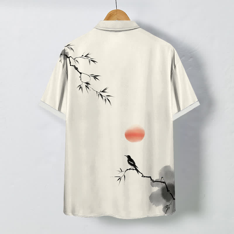 Buddha Stones Camicia da uomo a maniche corte traspirante con motivo uccelli, sole e bambù, stampa inchiostro, bottoni. - image 1