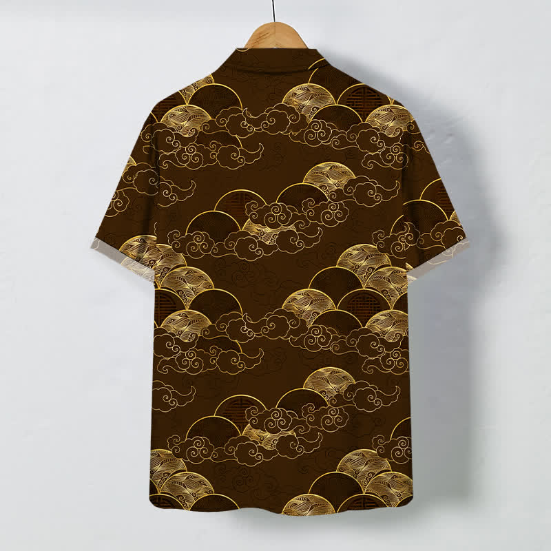 Buddha Stones Camicia da uomo a maniche corte traspirante con bottoni e motivo a onde di nuvole dorate e luna. - image 6