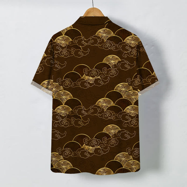 Buddha Stones Camicia da uomo a maniche corte traspirante con bottoni e motivo a onde di nuvole dorate e luna. - image 6
