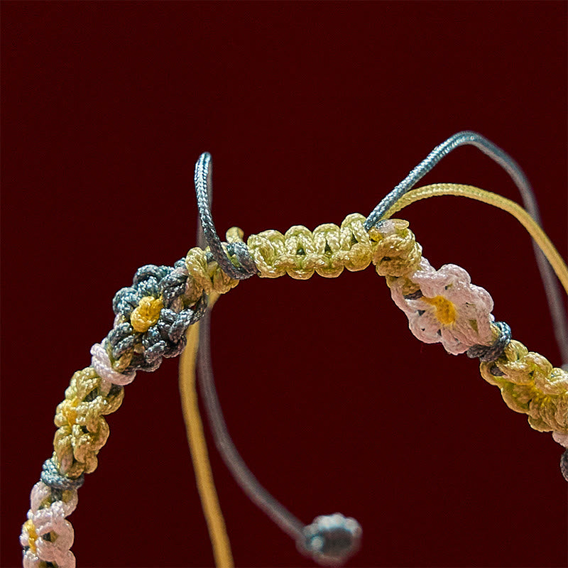 Buddha Stones Braccialetto intrecciato a mano con margherite pastello sfumate. - image 6