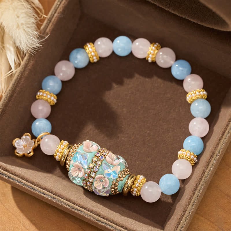 Buddha Stones Bracciale con ciondolo a forma di fiore in quarzo rosa, calcedonio blu e perline rotonde in rame, con perline a barilotto e perline Love. - image 2