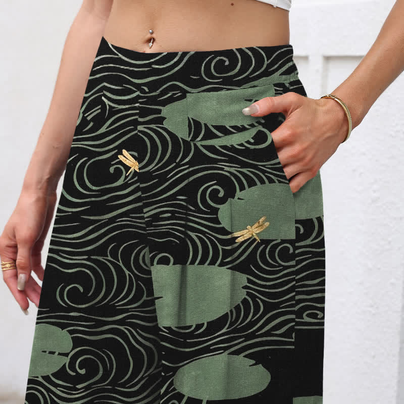 Buddha Stones Pantaloni da donna a gamba larga con elastico in vita e tasche, in cotone e lino, con stampa a onde di foglie di loto e pesci koi. - image 2