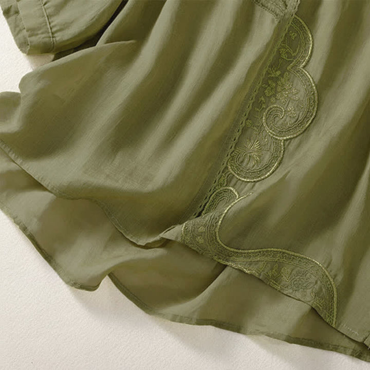 T-shirt da donna a maniche corte con scollo a V e ricamo a motivo Buddha Stones. - image 22