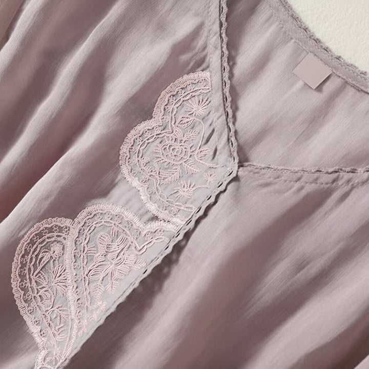 T-shirt da donna a maniche corte con scollo a V e ricamo a motivo Buddha Stones. - image 4