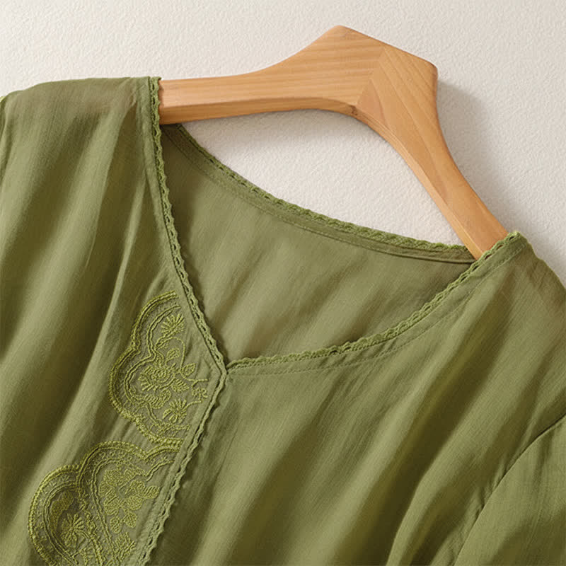 T-shirt da donna a maniche corte con scollo a V e ricamo a motivo Buddha Stones. - image 18