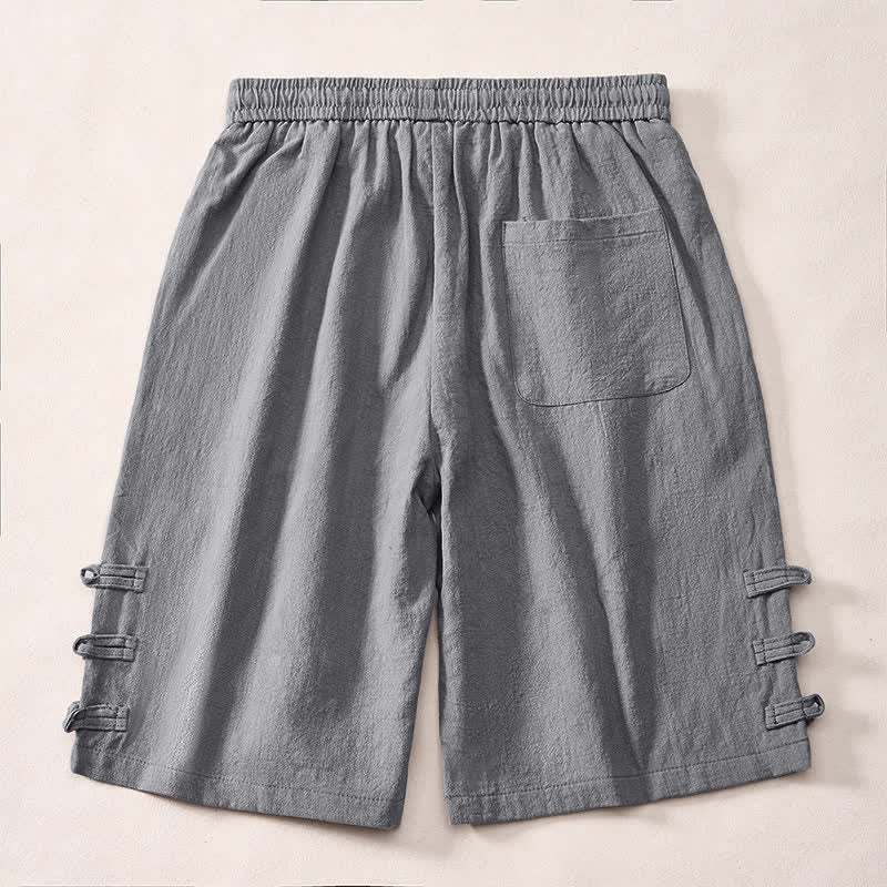 Buddha Stones Pantaloncini da uomo estivi casual minimalisti con coulisse, tinta unita, bottoni laterali decorativi a forma di rana e tasche. - image 1
