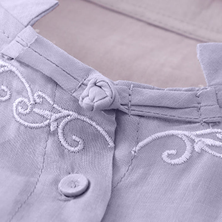Buddha Stones Camicia da donna estiva casual ed elegante a maniche corte con scollo rotondo e bottoni, stile Tang, con ricamo a vite. - image 2