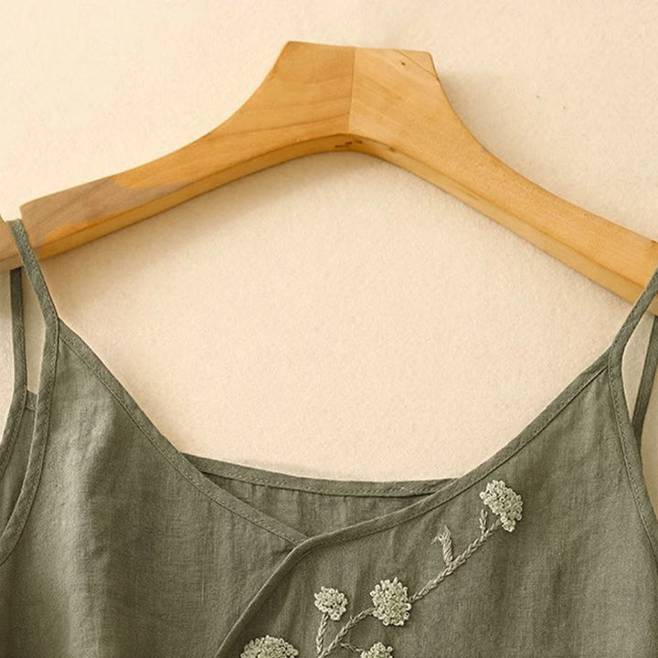 Gilet senza maniche da donna con ricamo etnico e design asimmetrico a Buddha Stones. - image 2