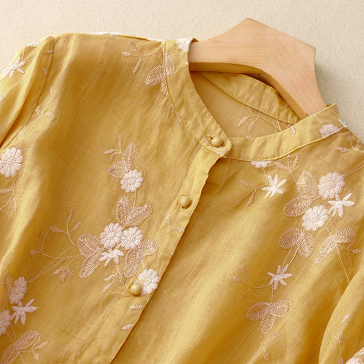 Camicia da donna a maniche corte con scollo rotondo e motivo floreale ricamato a petali, Buddha Stones. - image 8
