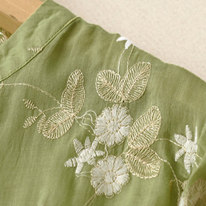 Camicia da donna a maniche corte con scollo rotondo e motivo floreale ricamato a petali, Buddha Stones. - image 14