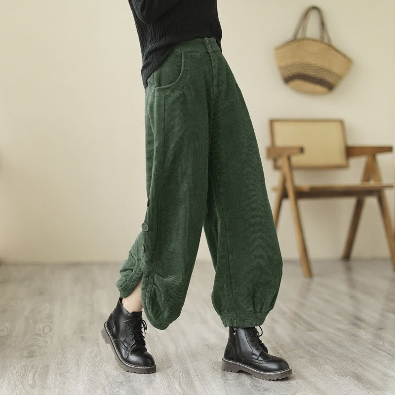 Pantaloni da donna in velluto a coste con tasche e bottoni decorativi, modello casual con Buddha Stones e apertura sulla gamba. - Verde mare - US8-10, UK/AU12-14, EU40-42 (2XL) - image 10
