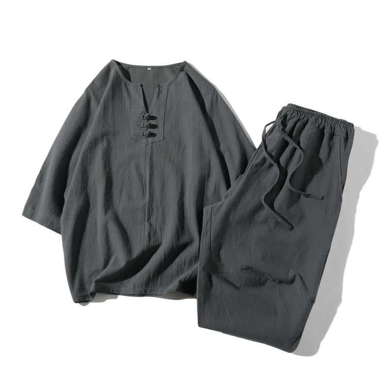 Set di abbigliamento da meditazione da uomo con motivo Buddha Stones , composto da t-shirt semplice con colletto a revers e pantaloncini a gamba larga con tasche. - Grigio ardesia - US/UK/AU46, EU56 (5XL) - image 0
