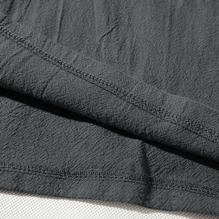 Set di abbigliamento da meditazione da uomo con motivo Buddha Stones , composto da t-shirt semplice con colletto a revers e pantaloncini a gamba larga con tasche. - image 10