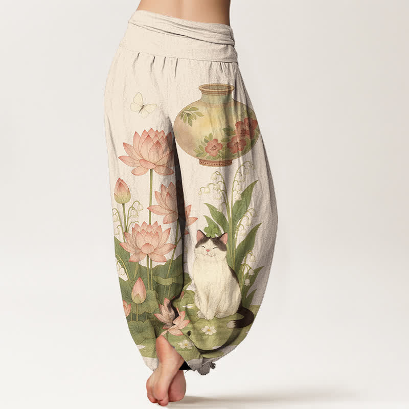 Buddha Stones Pantaloni harem da donna in puro cotone con motivo gatto loto e vita elasticizzata. - image 1