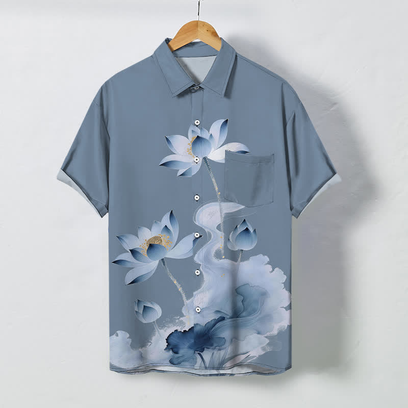 Buddha Stones Camicia da uomo a maniche corte con bottoni a fantasia inchiostro blu loto, resistente alle pieghe. - Blu acciaio chiaro - US/UK/AU48, EU58 (4XL) - image 5