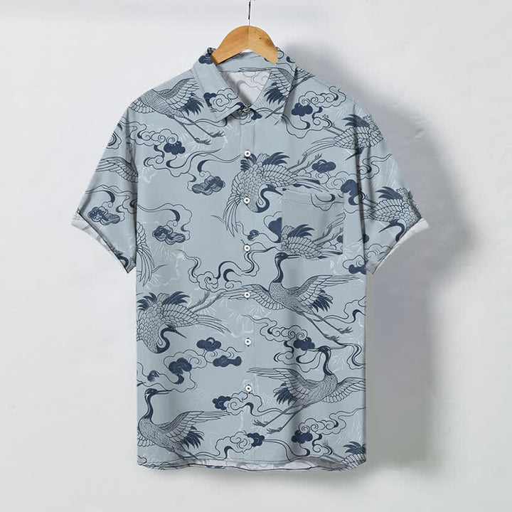 Buddha Stones Camicia da uomo a maniche corte traspirante con motivo a gru, nuvole e onde, bottoni. - Blu acciaio chiaro - US/UK/AU48, EU58 (4XL) - image 0