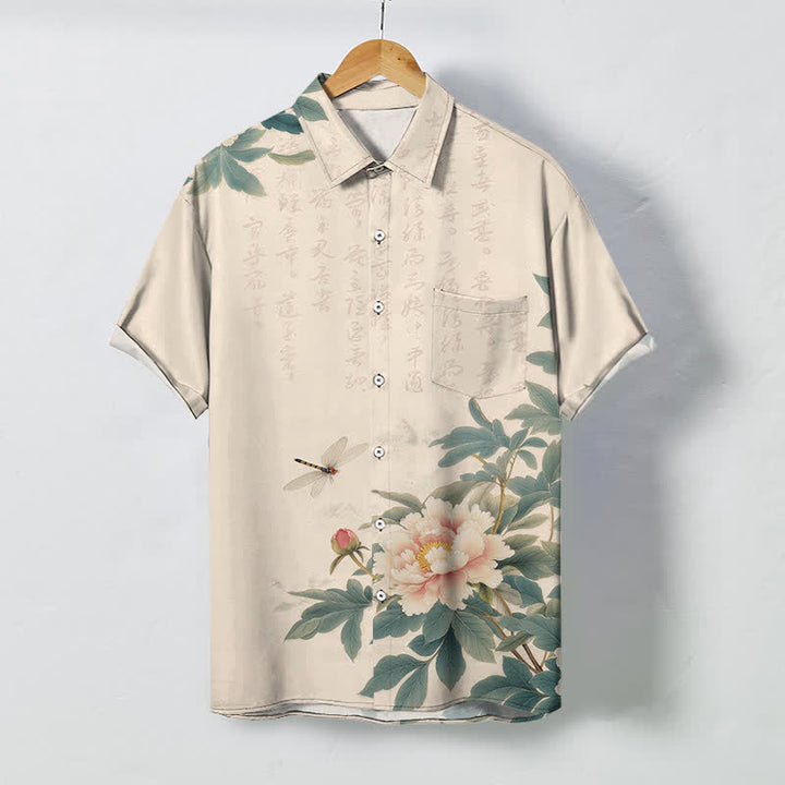 Buddha Stones Camicia da uomo a maniche corte traspirante con bottoni, motivo a foglie di peonia rosa e libellula. - Beige - US/UK/AU48, EU58 (4XL) - image 0