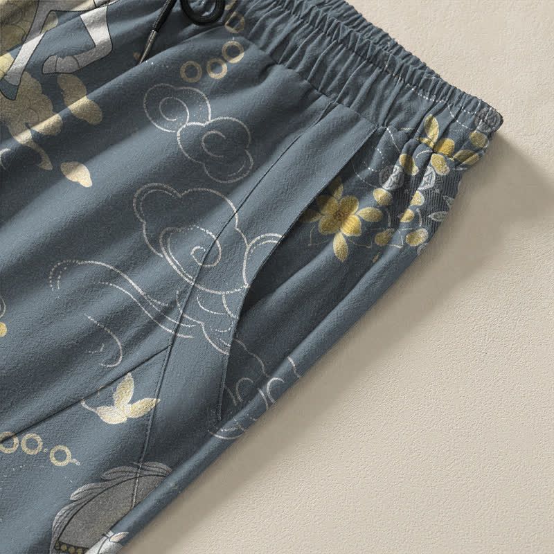 Buddha Stones Pantaloni da uomo affusolati in puro cotone bianco con motivo cavalli, nuvole e fiori, con coulisse e tasche. - image 4