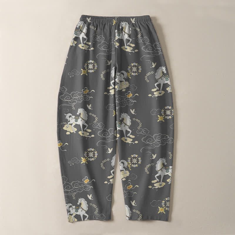 Buddha Stones Pantaloni da uomo affusolati in puro cotone bianco con motivo cavalli, nuvole e fiori, con coulisse e tasche. - image 10