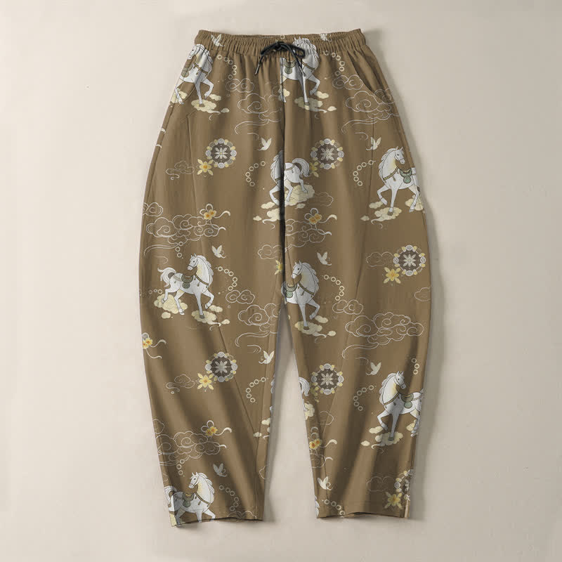 Buddha Stones Pantaloni da uomo affusolati in puro cotone bianco con motivo cavalli, nuvole e fiori, con coulisse e tasche. - image 13