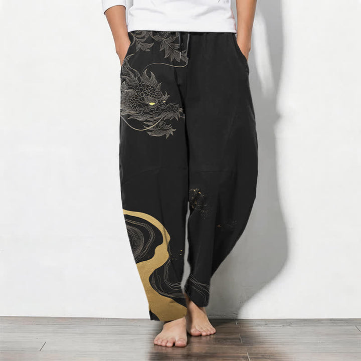 Buddha Stones Pantaloni da uomo affusolati con coulisse e tasche, in puro cotone, con motivo a onde e nuvole di drago dorato. - Nero - US/UK/AU50, EU60 (5XL) - image 0