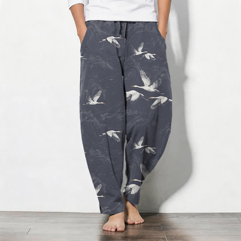 Buddha Stones Pantaloni da uomo affusolati in puro cotone bianco con motivo a gru e pino, con coulisse e tasche. - Grigio ardesia - US/UK/AU50, EU60 (5XL) - image 11