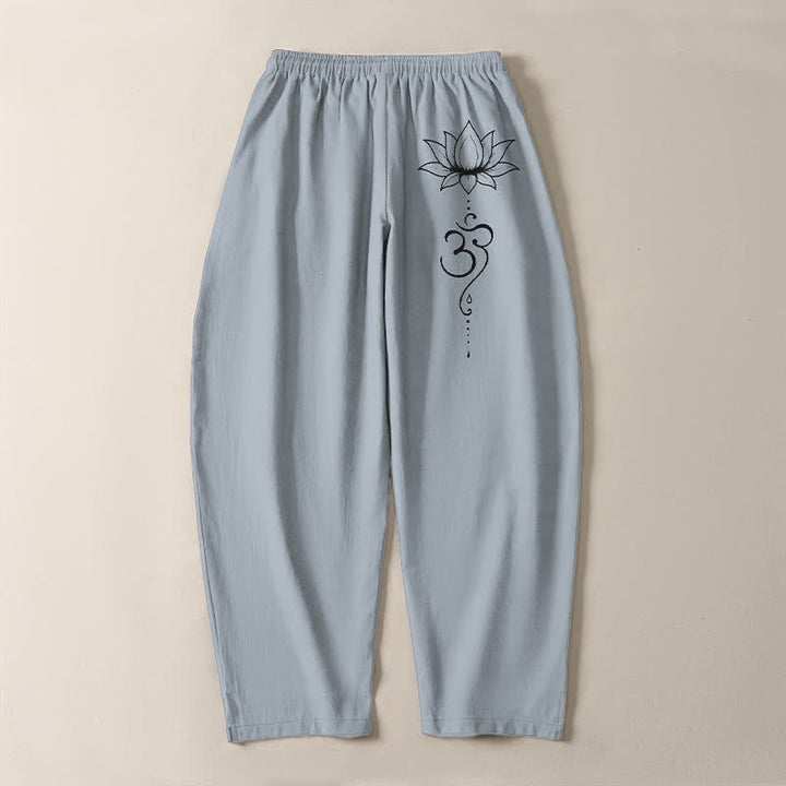 Buddha Stones Pantaloni da uomo affusolati in puro cotone con motivo loto Om e coulisse, con tasche. - image 14