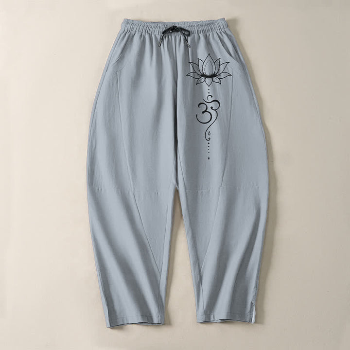 Buddha Stones Pantaloni da uomo affusolati in puro cotone con motivo loto Om e coulisse, con tasche. - image 13